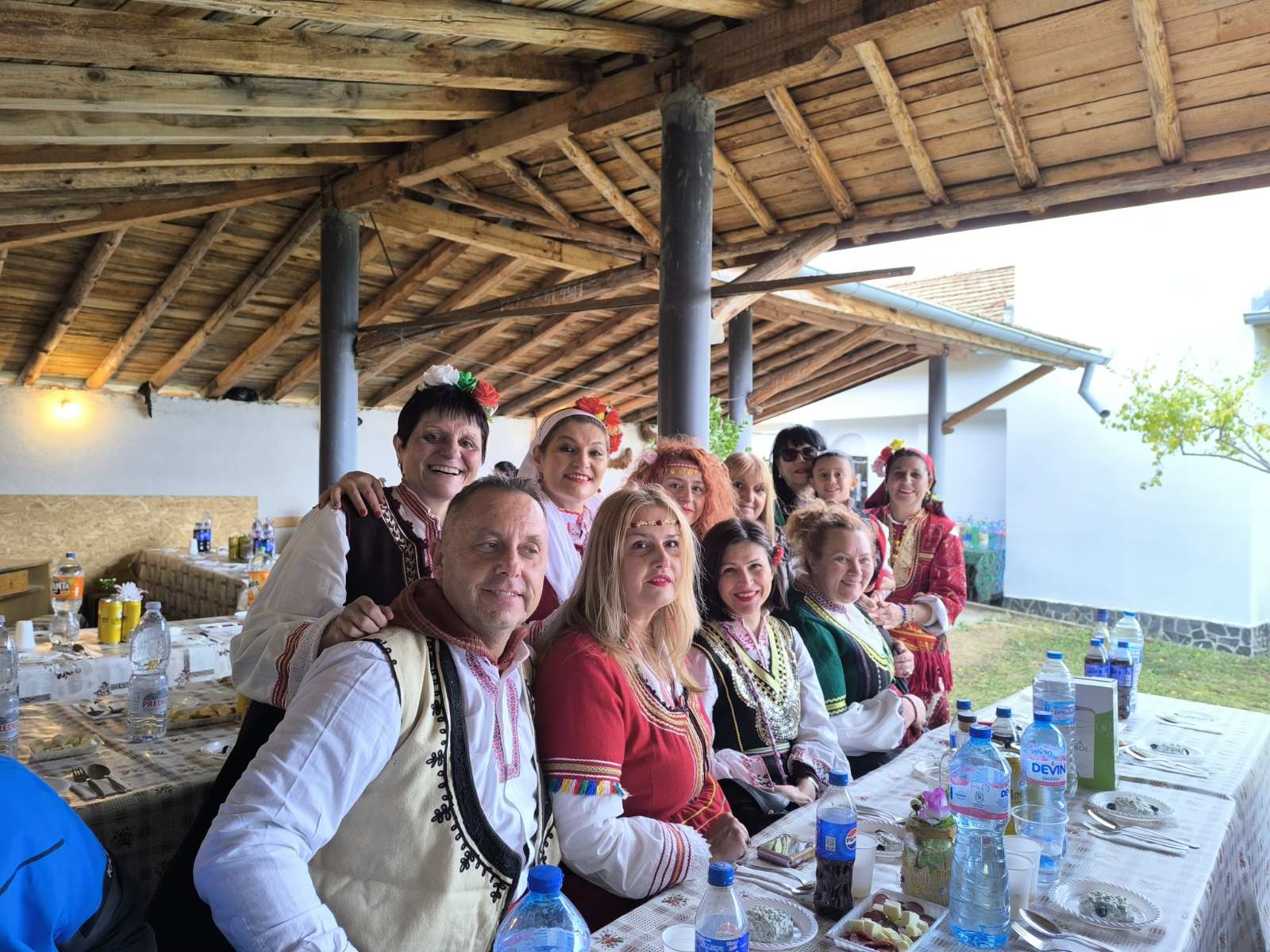 Екип и пътувания на Unicorn 7 Tour